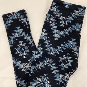 NEW, never worn, LuLaRoe OS leggings